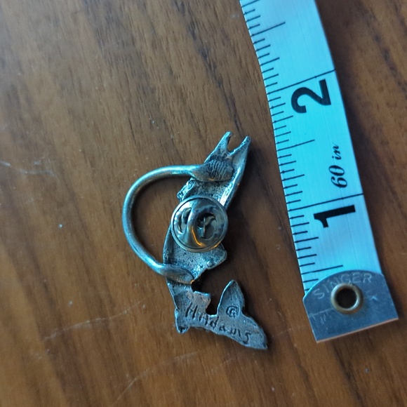 Vintage Signed H. Adams Pewter Fish Pin - Picture 3 of 4